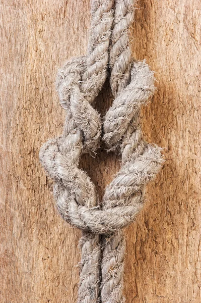 着结的绳子 — 图库照片