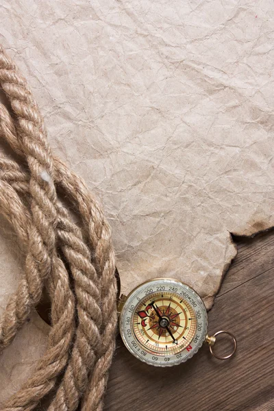 Brújula con una cuerda —  Fotos de Stock
