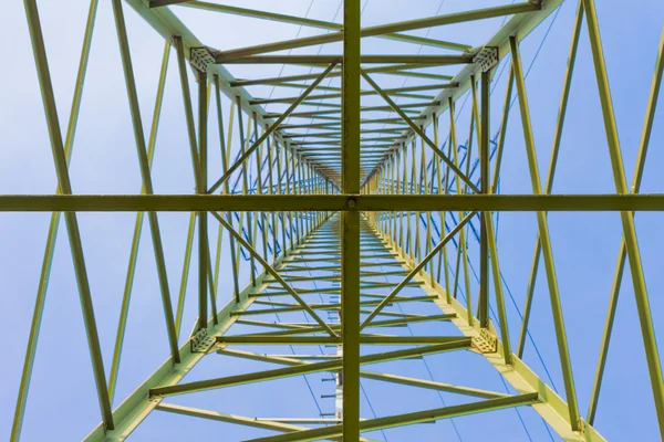 Transmissie lijn pyloon — Stockfoto