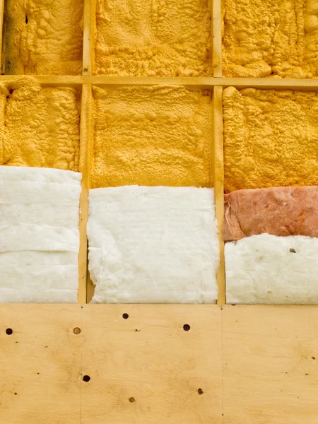 Wall insulation to save heating energy — Stock Photo, Image