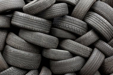 Car tires clipart