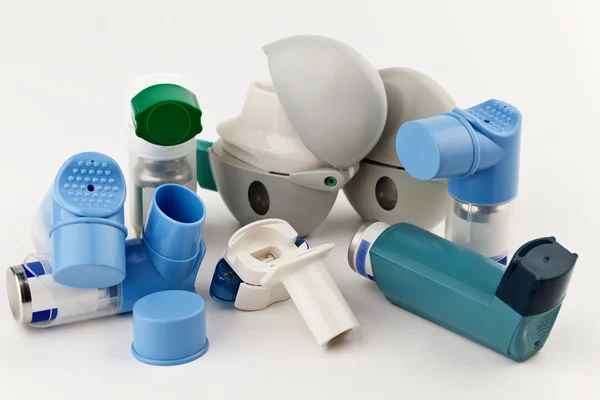 Asztma inhaláló készülékek — Stock Fotó