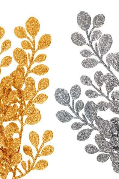 圣诞节装饰金色和银色叶子 — 图库照片