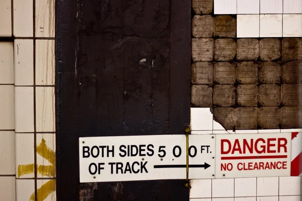 Grungy metro duvar — Stok fotoğraf