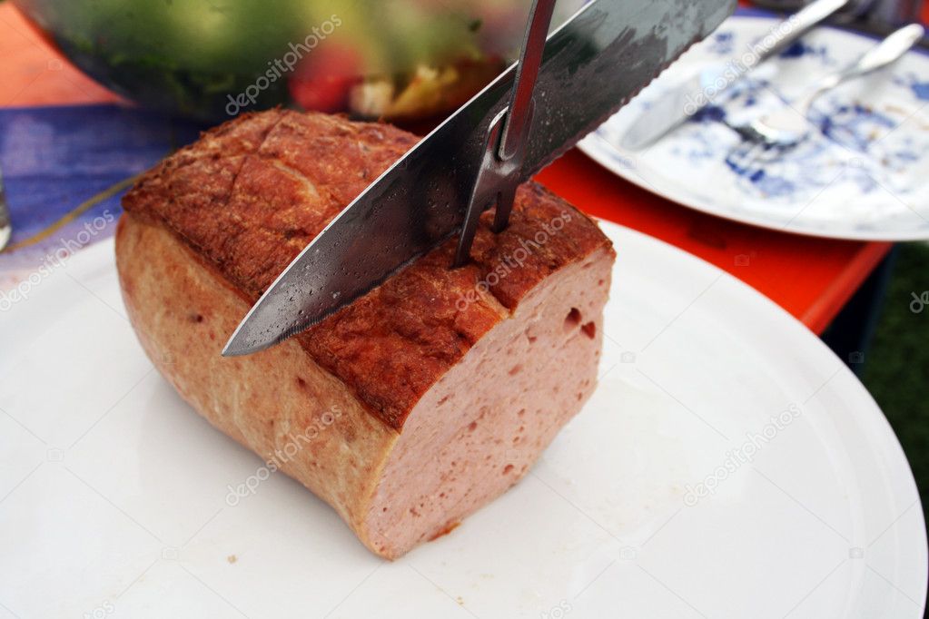 Loaf sliced