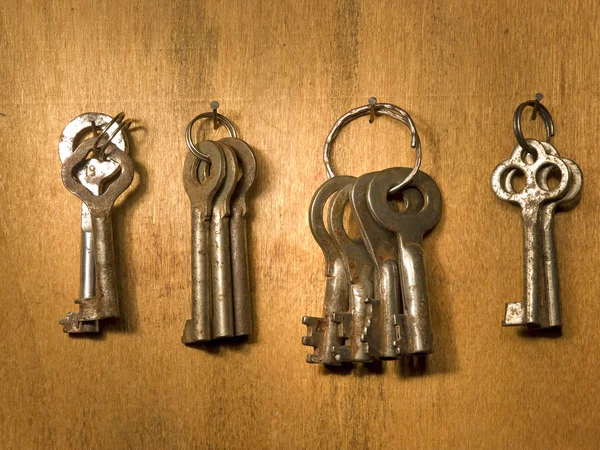 Starý rezavý klíče. — Stock fotografie