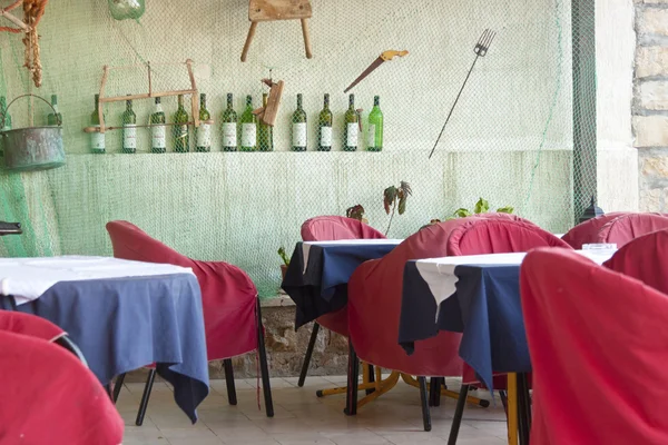Prázdné restaurace stůl - Černá Hora — Stock fotografie