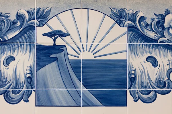 ポルトガル語モザイク azulejo - 崖と海 — ストック写真