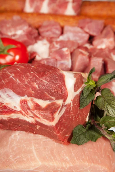 Frisches rohes Fleisch Hintergrund mit Rindfleisch, Truthahn und Hackfleisch — Stockfoto