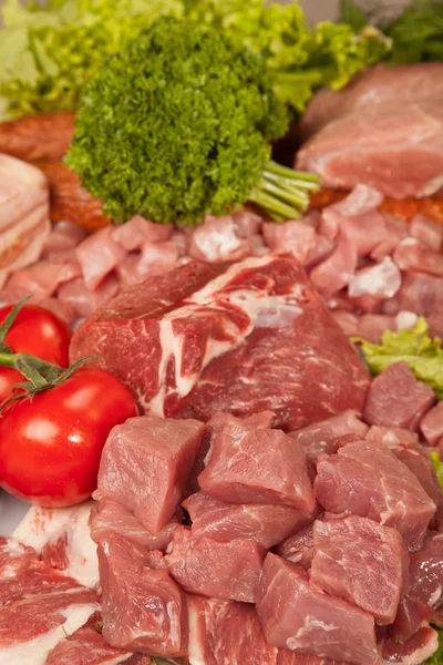 Fundo de carne crua fresca com carne de vaca, Turquia e carne moída — Fotografia de Stock