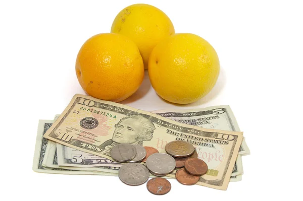 3 oranges avec argent — Photo