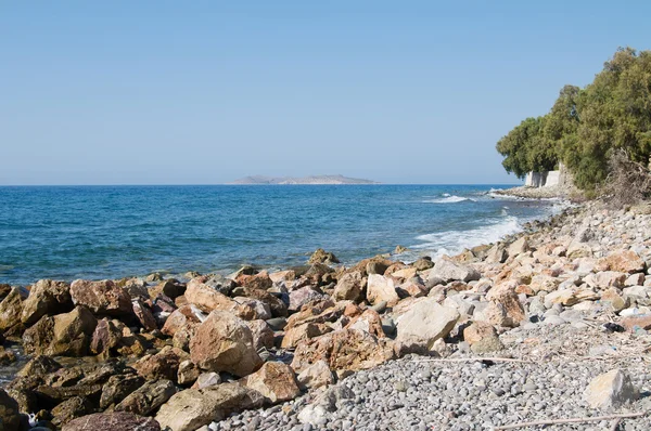 Costa rocciosa del Mar Egeo — Foto Stock
