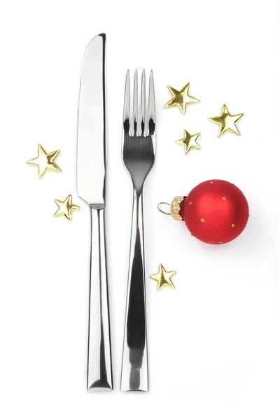 Kniv, gaffel med Julgranskula och stjärnor — Stockfoto