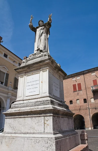 Estatua de Girolamo Savonarola. Emilia-Romaña. Italia . — Foto de Stock
