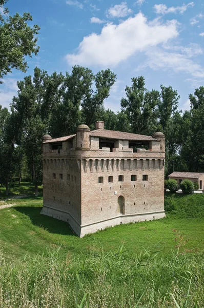 Fästningen rocca stellata. Bondeno. Emilia-Romagna. Italien. — Stockfoto