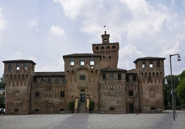 Cento의 성입니다. 에밀리 아 로마 냐입니다. 이탈리아. — 스톡 사진