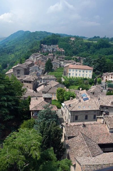 Panoramautsikt över CastellʼArquato. Emilia-Romagna. Italien. — Stockfoto