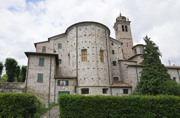 Svatyně madonna dell'aiuto. Bobbio. Emilia-Romagna. Itálie. — Stock fotografie