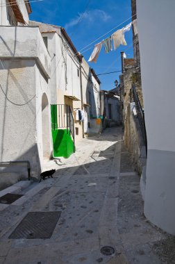 alleyway. Vico del gargano. Puglia. İtalya.