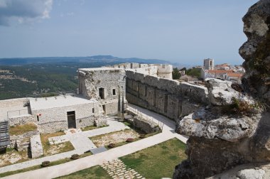 monte sant'angelo Kalesi. Puglia. İtalya.