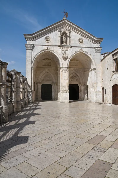 Heiligdom van monte sant'angelo. Puglia. Italië. — Stockfoto