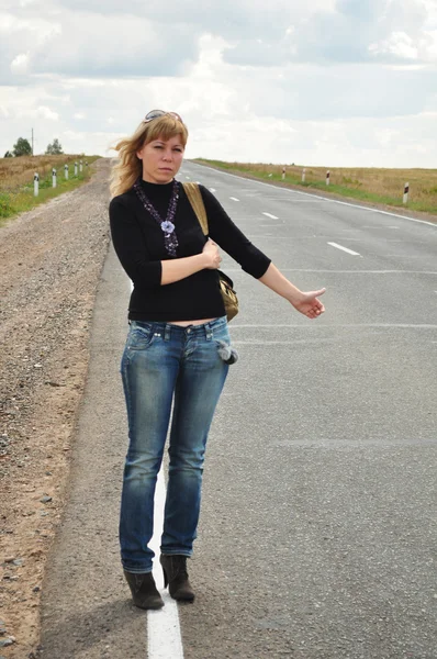 Mujer autostop — Foto de Stock
