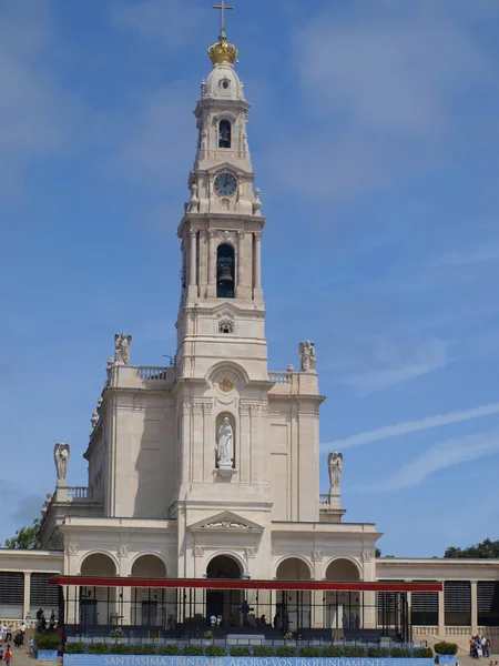 Basílica de Nossa Senhora do Rosário de Fátima em Portugal — Fotografia de Stock