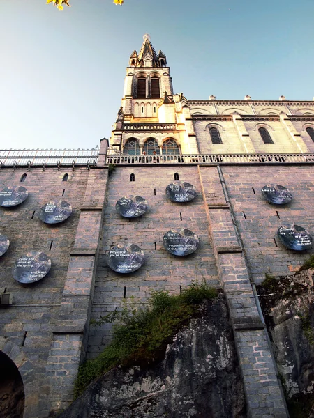 Basílica de la Inmaculada Concepción en Lourdes — Foto de Stock