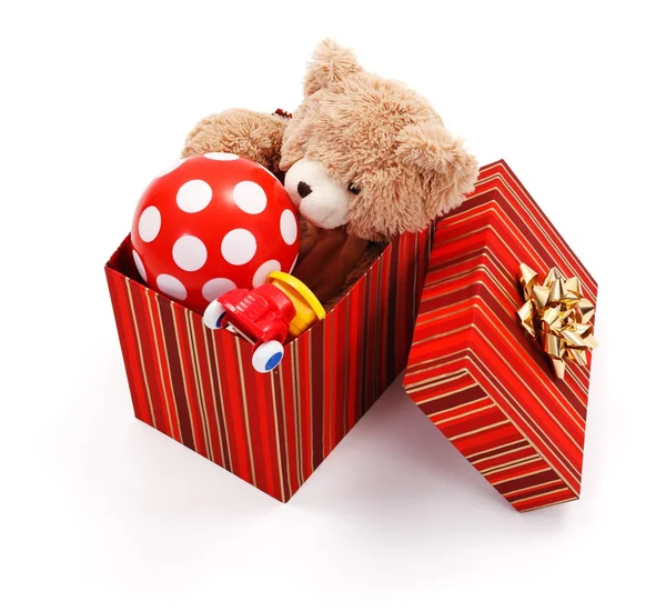 Gran caja de regalo llena de juguetes — Foto de Stock