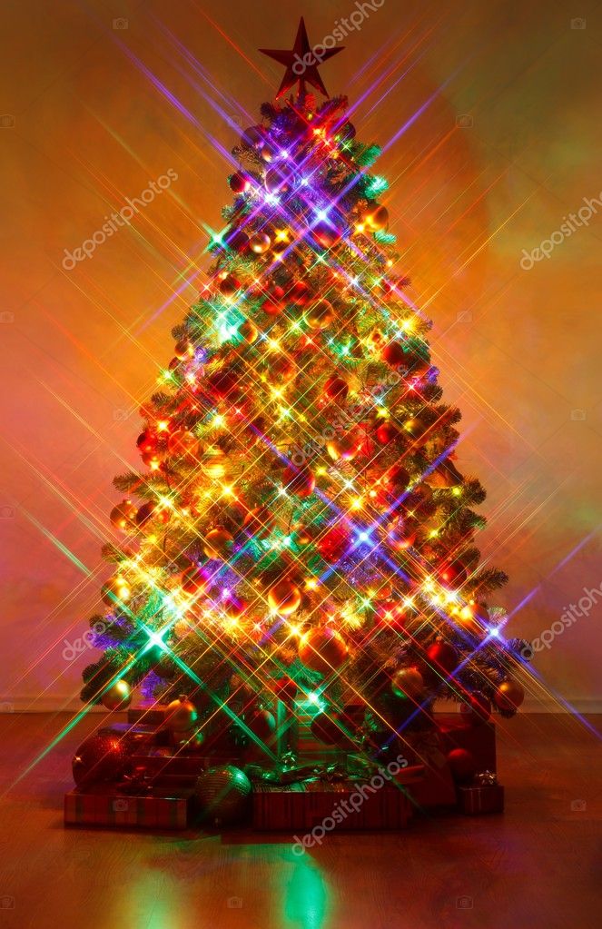 Árvore de Natal tiro com filtro de tela transversal fotos, imagens de ©  erierika #7937539
