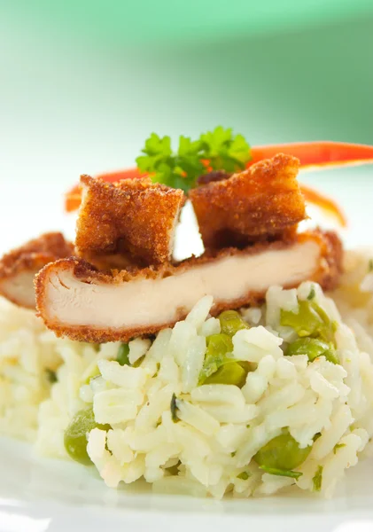 Knuspriges gebratenes Huhn mit Reis — Stockfoto