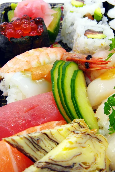 Sushi y plato nigri — Foto de Stock