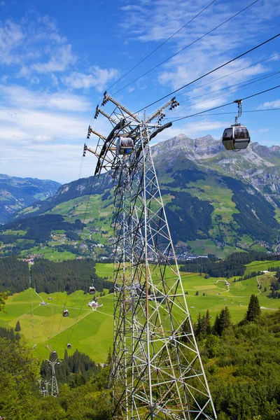 Cable car in the village of Engelberg, Switzerland — Stock Photo, Image