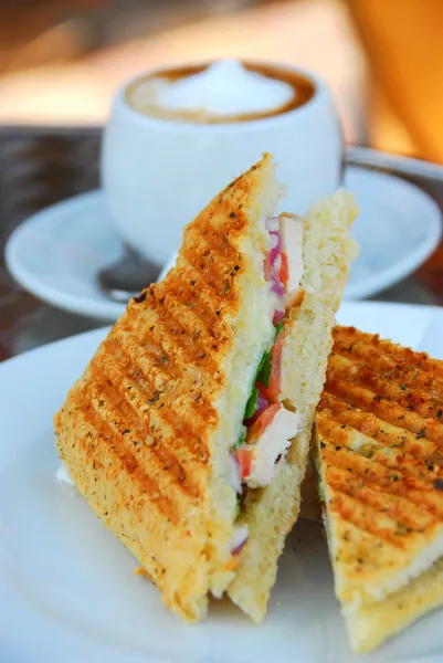 Сэндвич на гриле — стоковое фото