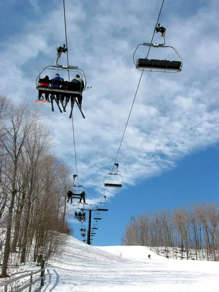 Downhill ski chairlift — Stock Photo, Image