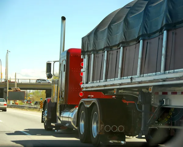 Передвижной грузовик — стоковое фото