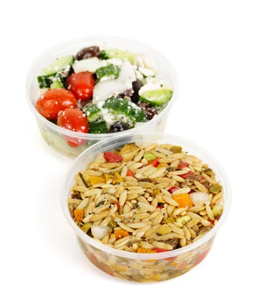 Voorbereide salades in takeout containers — Stockfoto