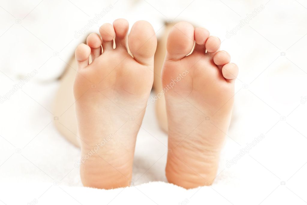 Stock photography ▻ Soles of soft female bare feet in closeup ◅ 7611892 ⬇ D...