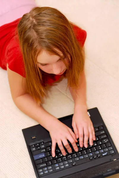 Dívka počítač — Stock fotografie