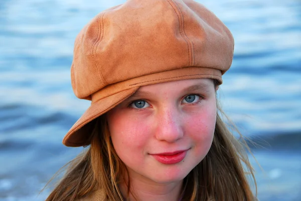 Κορίτσι παιδί καπέλο — Φωτογραφία Αρχείου