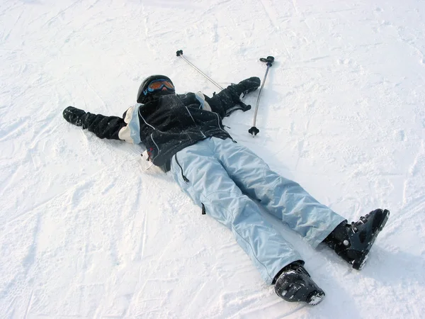 Barn skidor vinter — Stockfoto