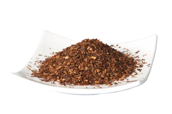 Placa de té rojo Rooibos seco suelto, aislado —  Fotos de Stock