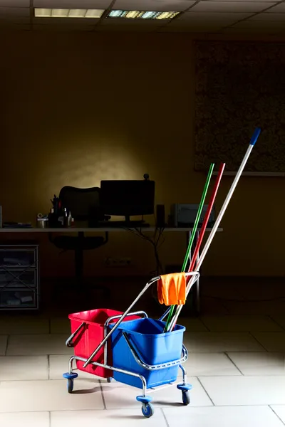 Nettoyage de bureau — Photo