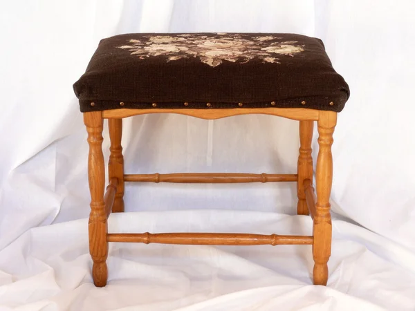 Cadeira artesanal velha — Fotografia de Stock