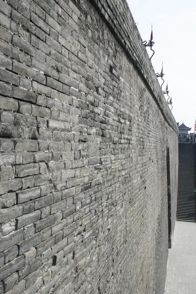Στο κέντρο της πόλης του xian, με θέα το τείχος της πόλης — Φωτογραφία Αρχείου