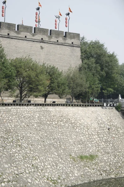 Στο κέντρο της πόλης του xian, με θέα το τείχος της πόλης — Φωτογραφία Αρχείου