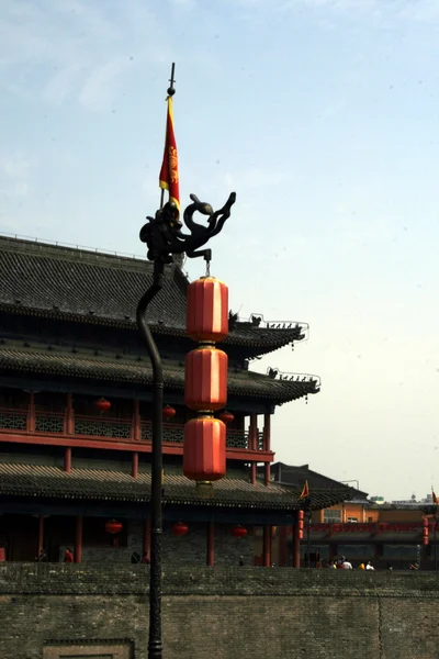 Στο κέντρο της πόλης του xian, φανάρια στο κτίριο νότια πύλη — Φωτογραφία Αρχείου