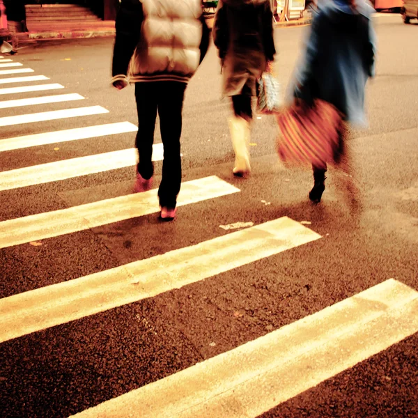 Na przejścia dla pieszych — Zdjęcie stockowe