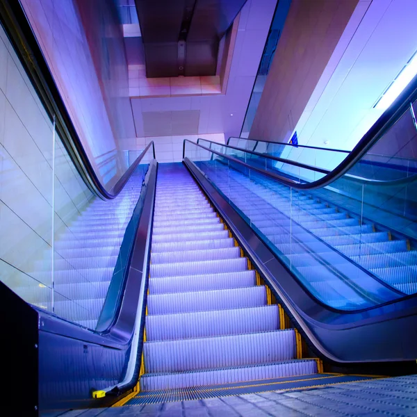 Architektura schodów ruchomych — Zdjęcie stockowe