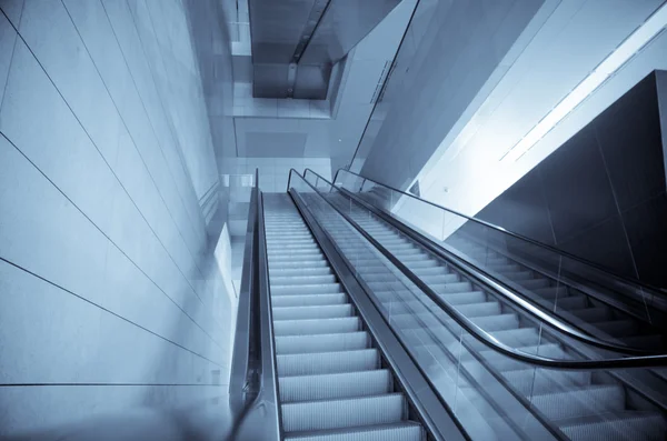 Architektura schodów ruchomych — Zdjęcie stockowe